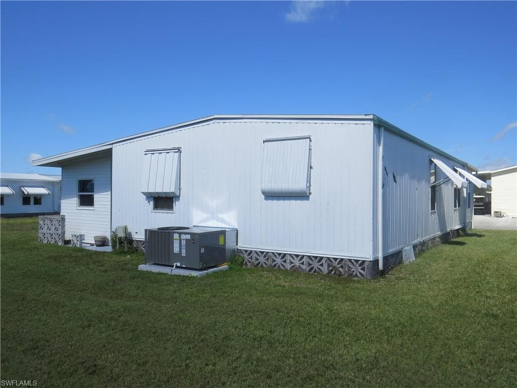 705 Blackburn BLVD, NORTH PORT FL 34287-30