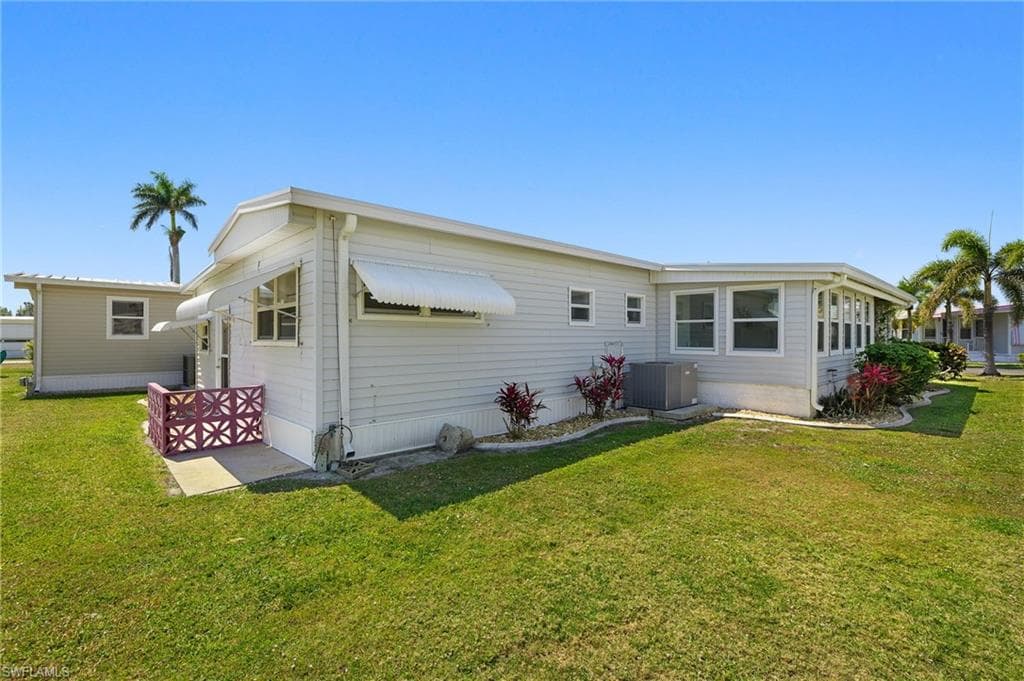 341 Mattie AVE, FORT MYERS FL 33908-25