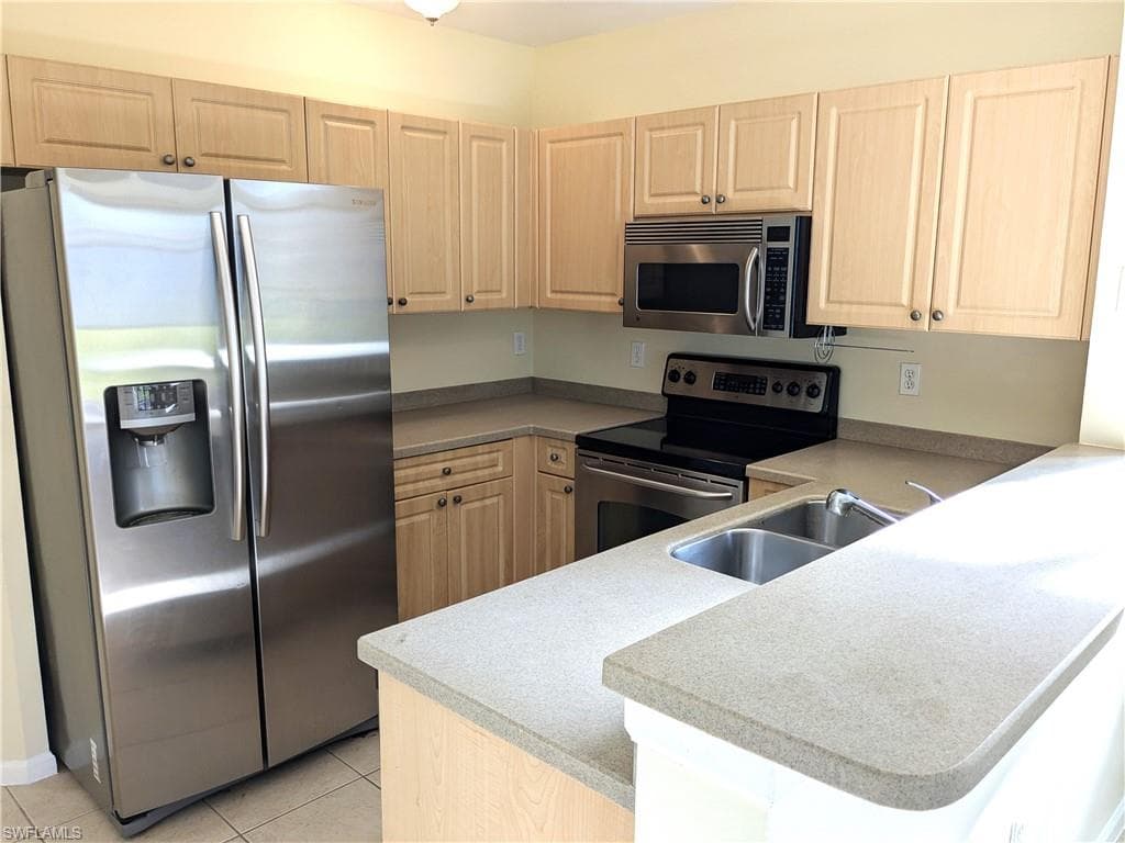13135 Broadhurst LOOP # 601, FORT MYERS FL 33919-3