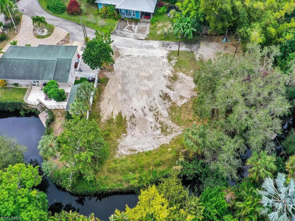 27075 Orange Court DR, BONITA SPRINGS FL 34135-1