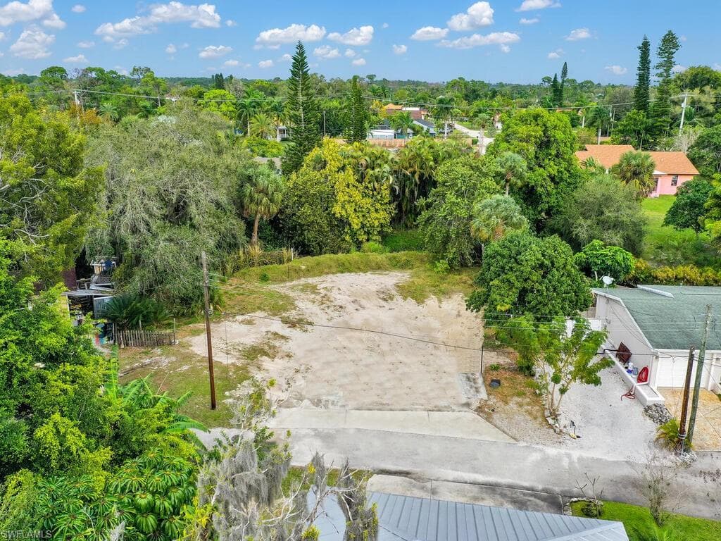 27075 Orange Court DR, BONITA SPRINGS FL 34135-2