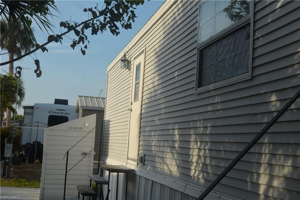 3809 Lemon Twist LOOP, BONITA SPRINGS FL 34134-5