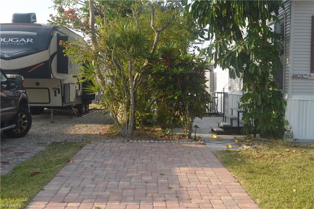 3809 Lemon Twist LOOP, BONITA SPRINGS FL 34134-6