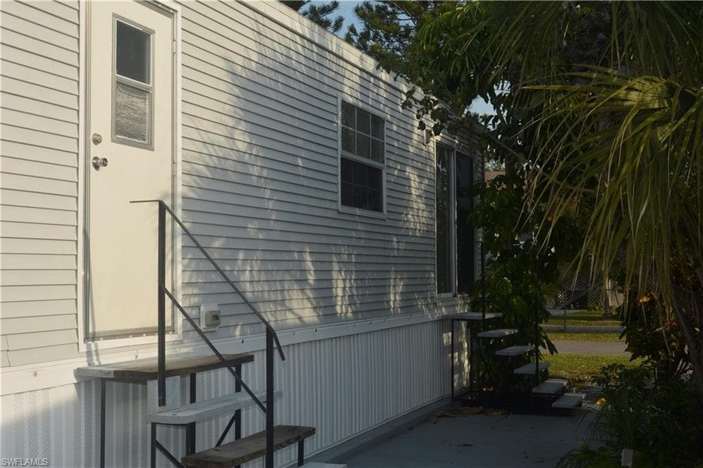 3809 Lemon Twist LOOP, BONITA SPRINGS FL 34134-4