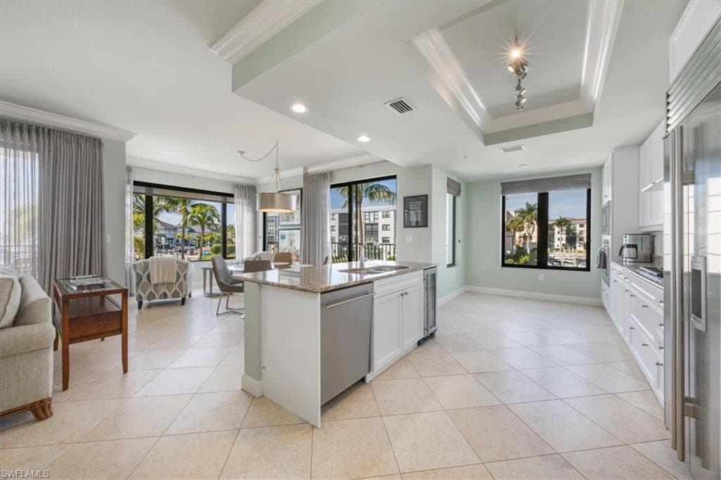 1490 5th AVE S # 200B, NAPLES FL 34102-14