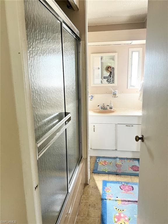 329 Lantern LN, NORTH FORT MYERS FL 33917-8