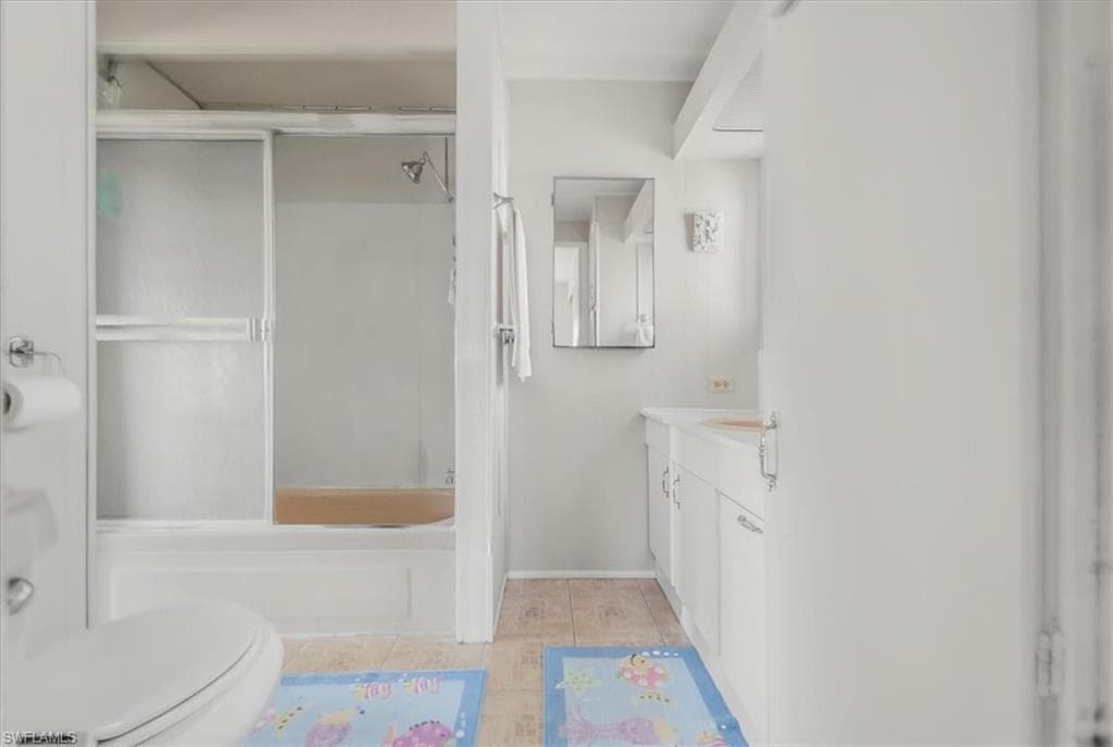 329 Lantern LN, NORTH FORT MYERS FL 33917-23