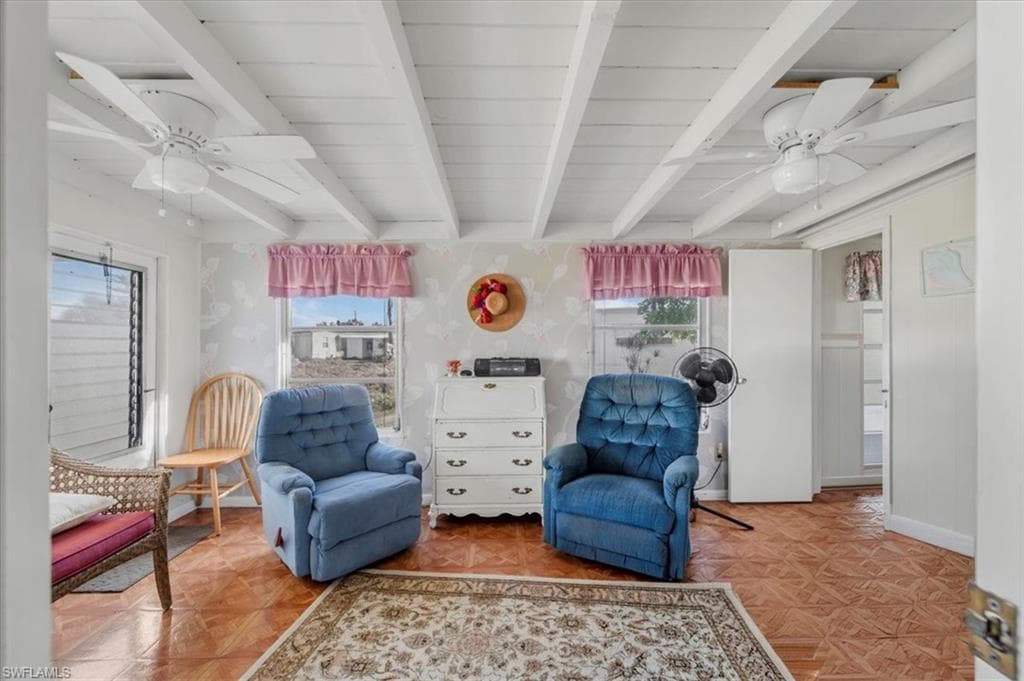 329 Lantern LN, NORTH FORT MYERS FL 33917-28