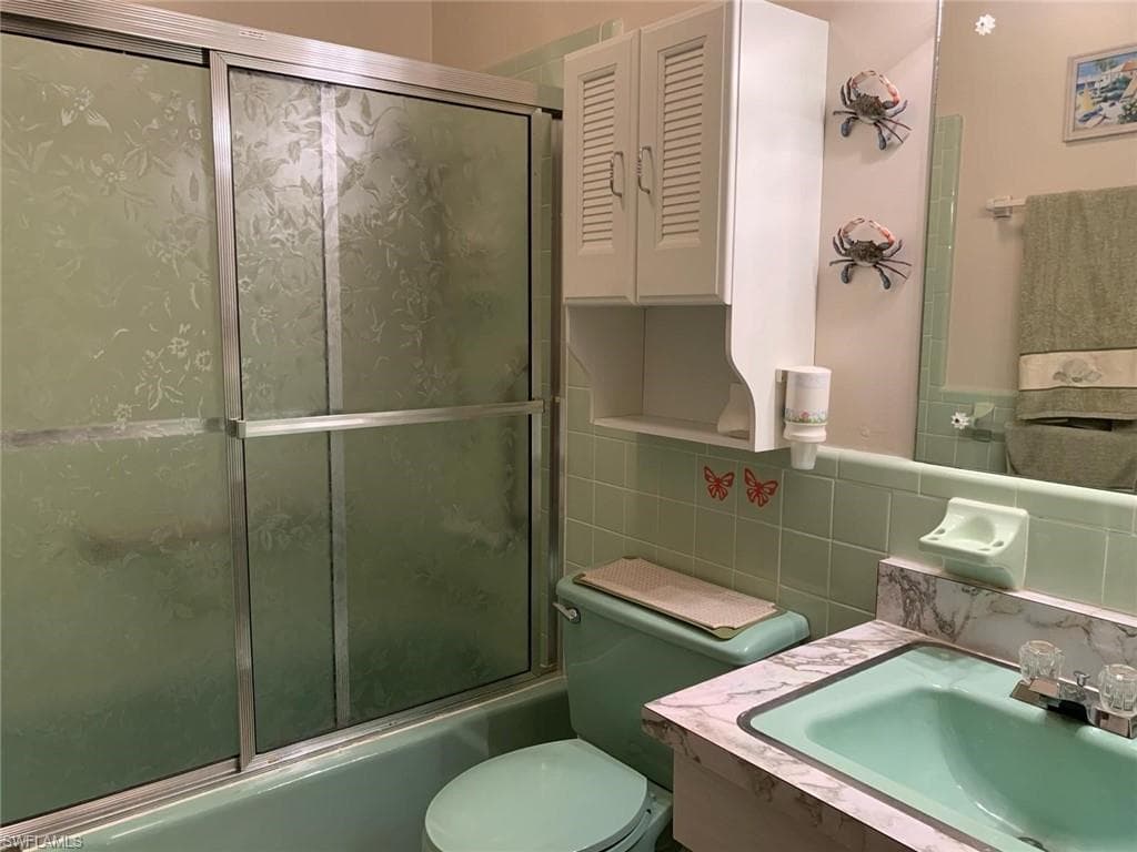 2340 Jacaranda CT, LEHIGH ACRES FL 33936-15