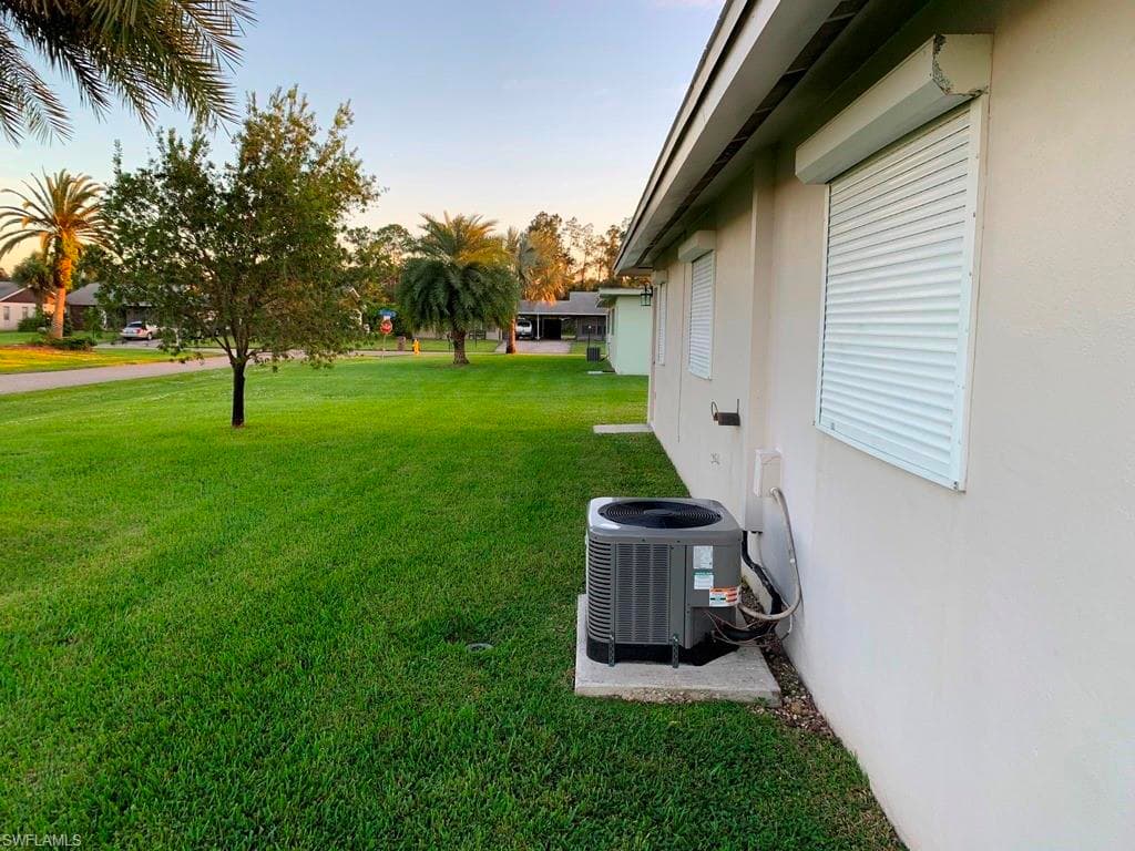 2340 Jacaranda CT, LEHIGH ACRES FL 33936-19