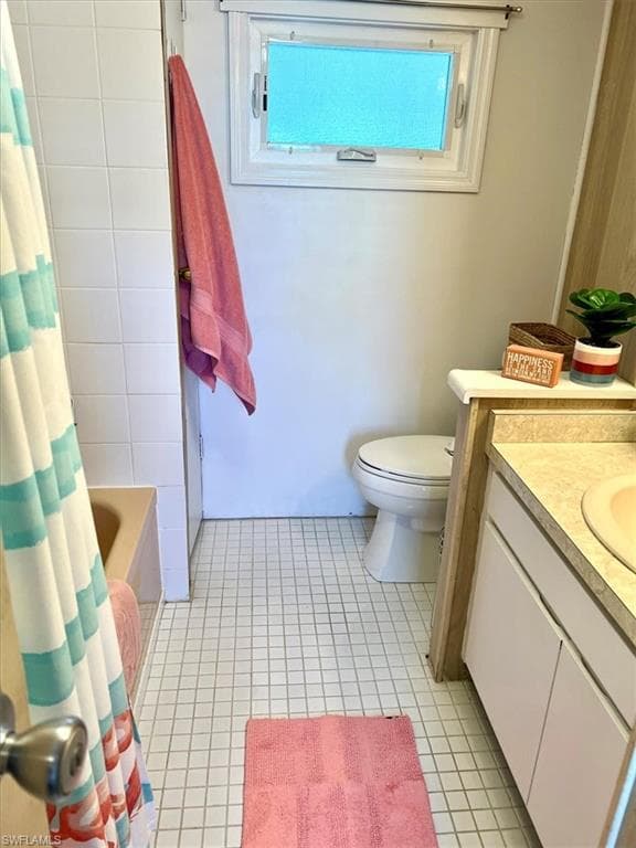 3852 Cardinal CIR, BONITA SPRINGS FL 34134-16