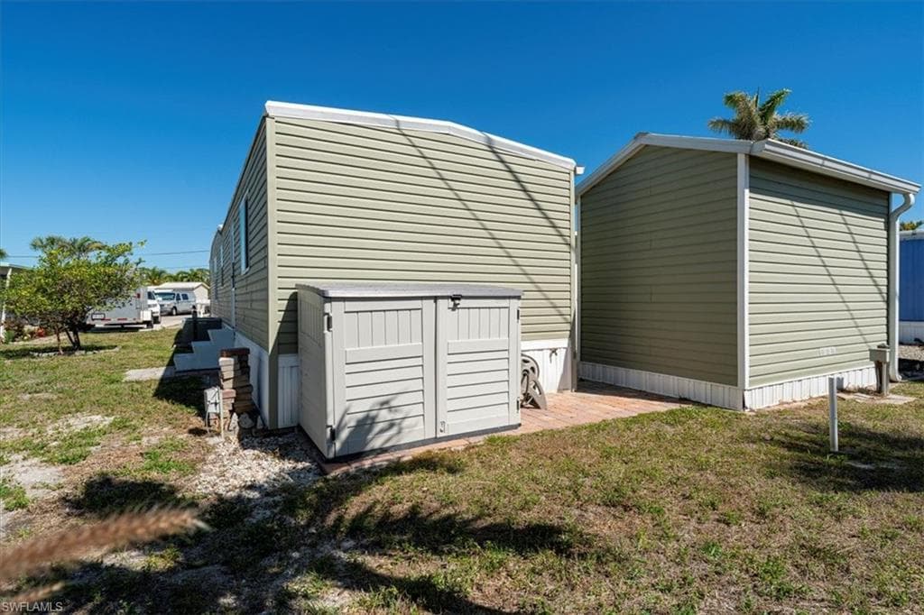 3852 Cardinal CIR, BONITA SPRINGS FL 34134-32