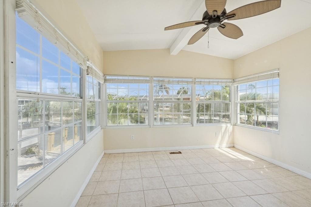 12 Nancy LN, FORT MYERS BEACH FL 33931-12