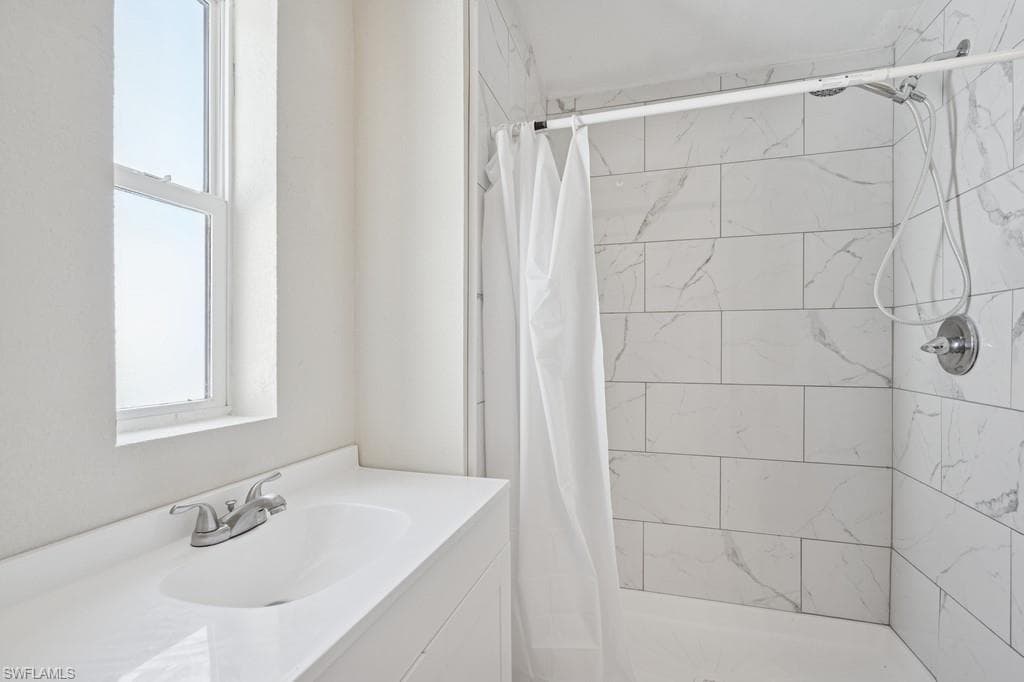 12 Nancy LN, FORT MYERS BEACH FL 33931-16