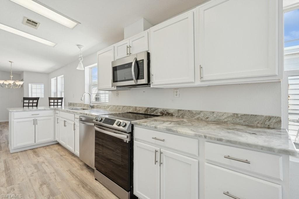 12 Nancy LN, FORT MYERS BEACH FL 33931-9