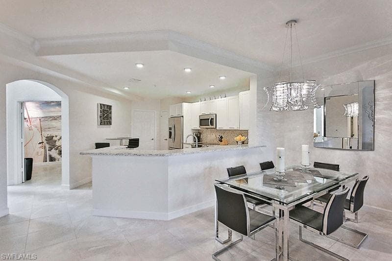 3060 Horizon LN # 1405, NAPLES FL 34109-2