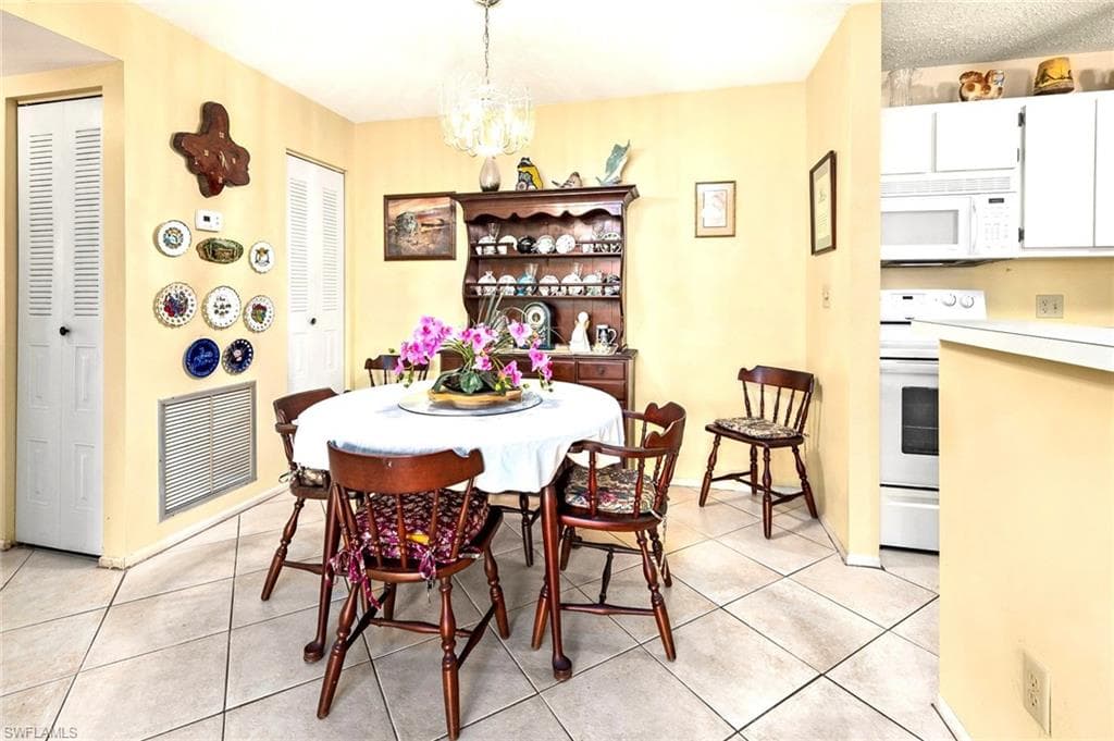 8101 S Woods CIR # 1, FORT MYERS FL 33919-7