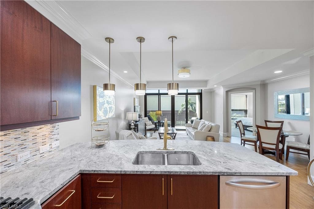 9123 Strada PL # 7408, NAPLES FL 34108-9