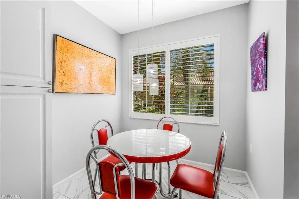 2365 Bayou LN # 7003, NAPLES FL 34112-2