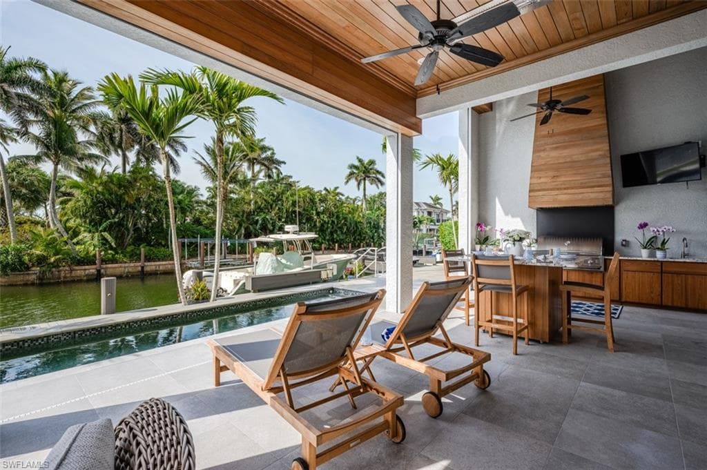 1266 COBIA CT, NAPLES FL 34102-36