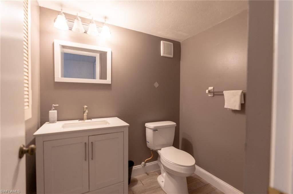 9635 Eaton Gardens LN # 107, FORT MYERS FL 33919-20