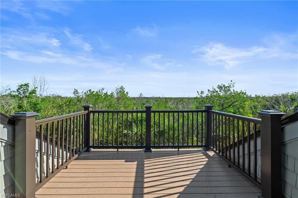 319 Nature View CT, FORT MYERS BEACH FL 33931-21
