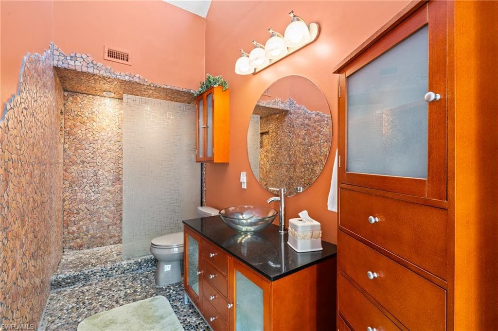 319 Nature View CT, FORT MYERS BEACH FL 33931-14