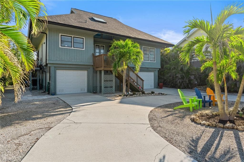 319 Nature View CT, FORT MYERS BEACH FL 33931-19