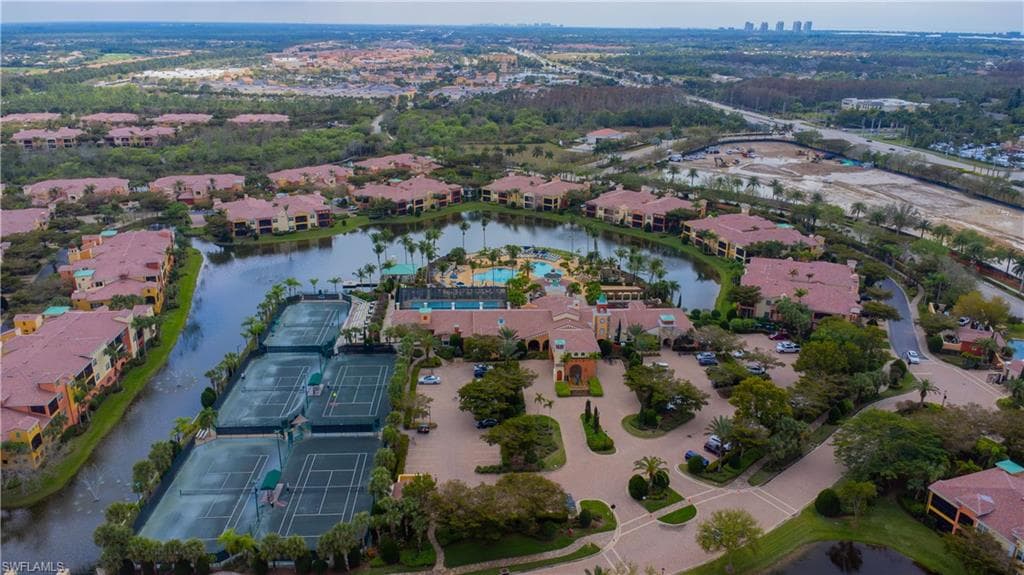 8641 Piazza Del Lago CIR # 203, ESTERO FL 33928-25