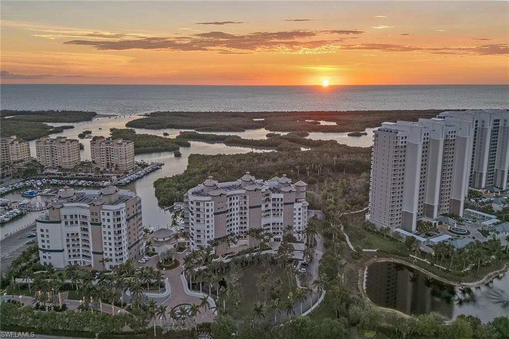 13675 Vanderbilt DR # 1107, NAPLES FL 34110-42