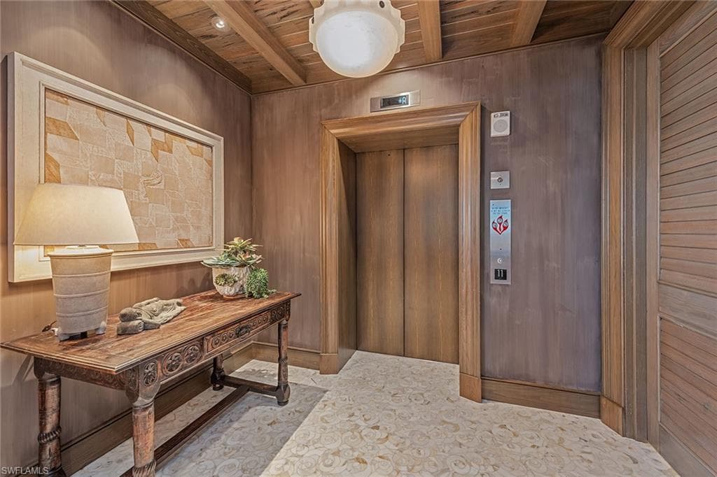 13675 Vanderbilt DR # 1107, NAPLES FL 34110-2