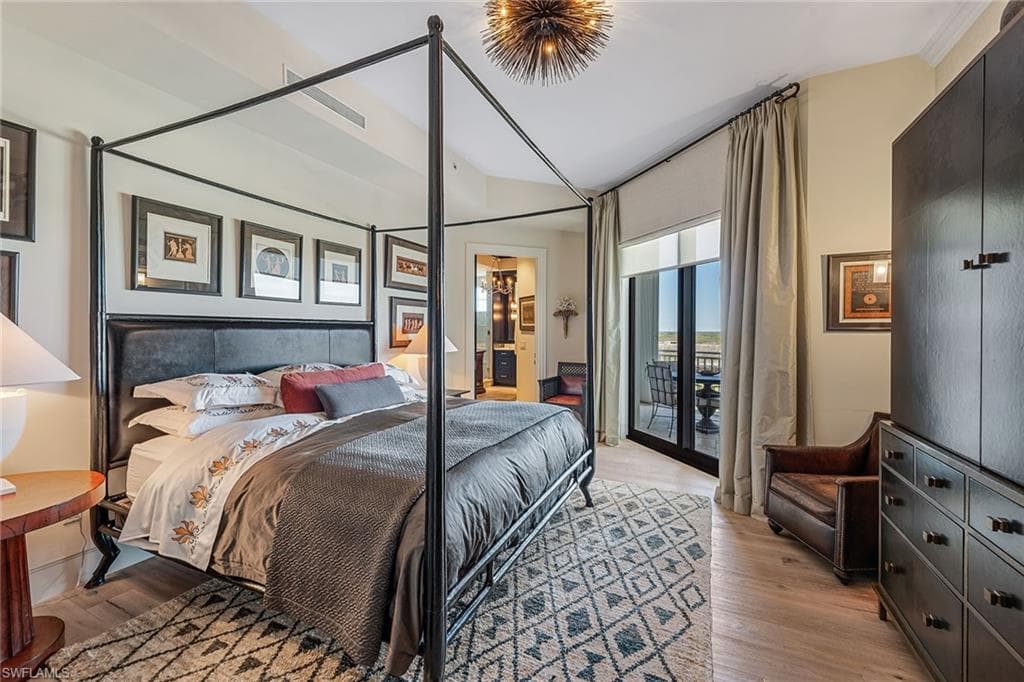 13675 Vanderbilt DR # 1107, NAPLES FL 34110-23