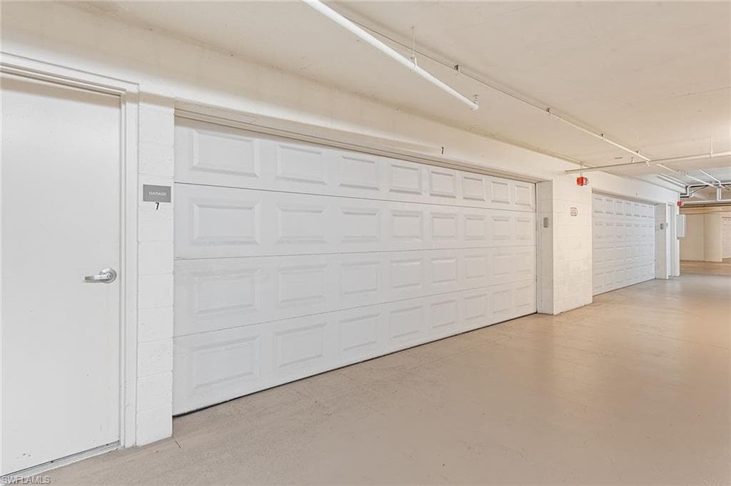 13675 Vanderbilt DR # 1107, NAPLES FL 34110-37