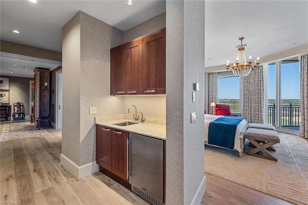 13675 Vanderbilt DR # 1107, NAPLES FL 34110-14