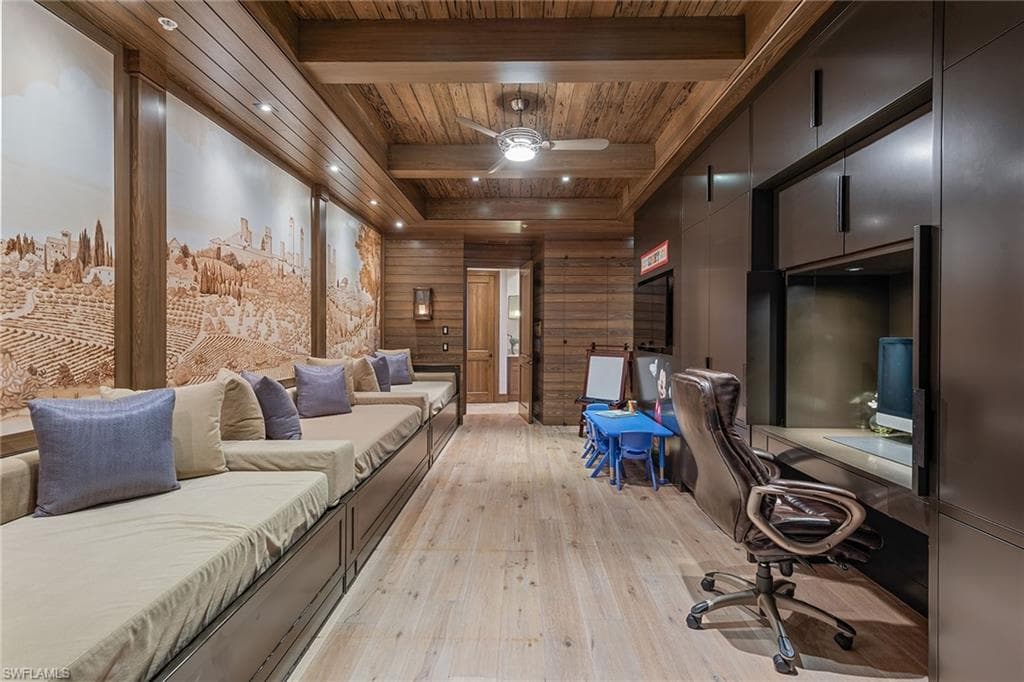 13675 Vanderbilt DR # 1107, NAPLES FL 34110-24