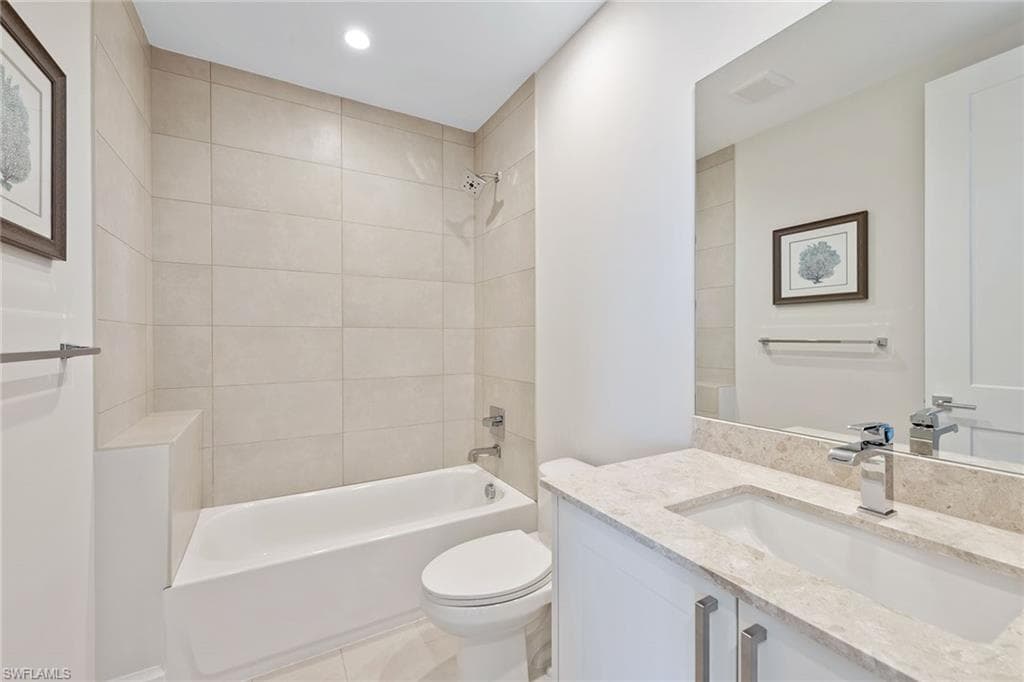 1111 Central AVE # 506, NAPLES FL 34102-12