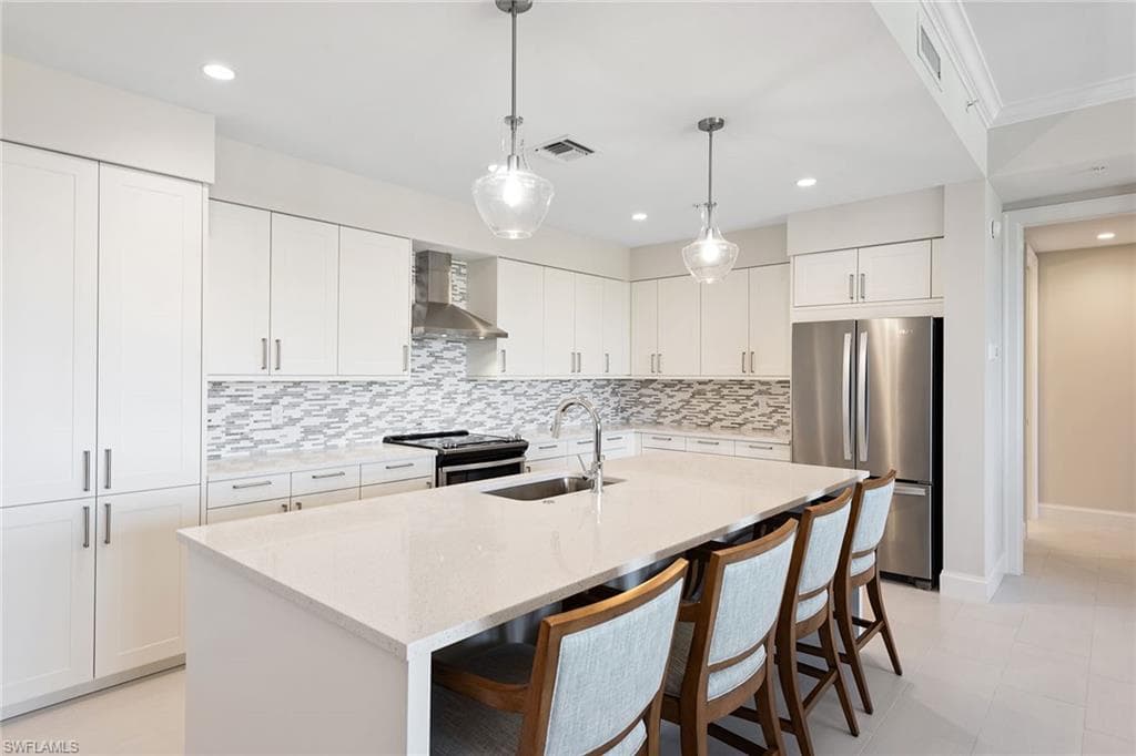 1111 Central AVE # 506, NAPLES FL 34102-6