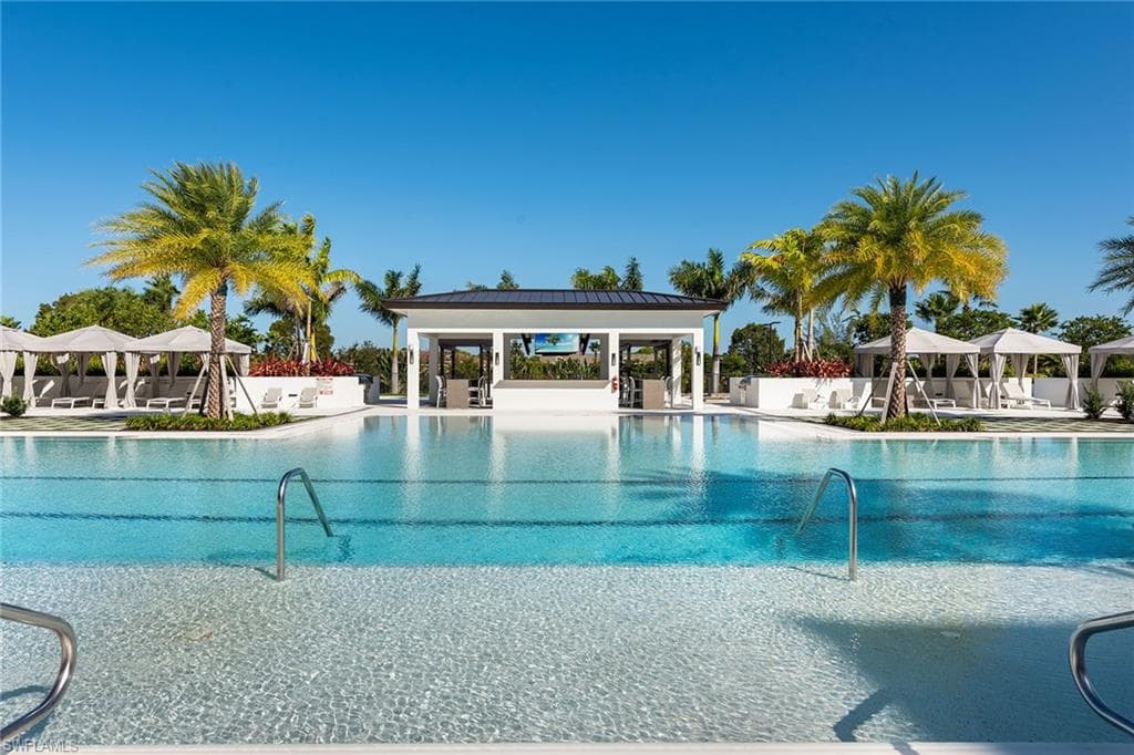 1111 Central AVE # 506, NAPLES FL 34102-19