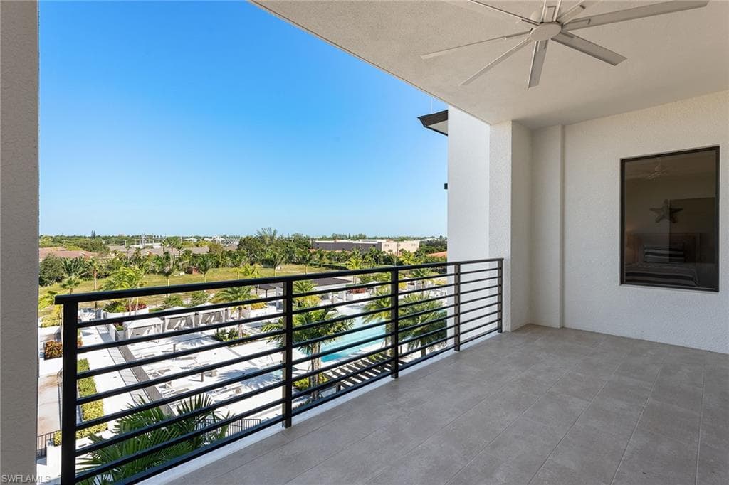 1111 Central AVE # 506, NAPLES FL 34102-17