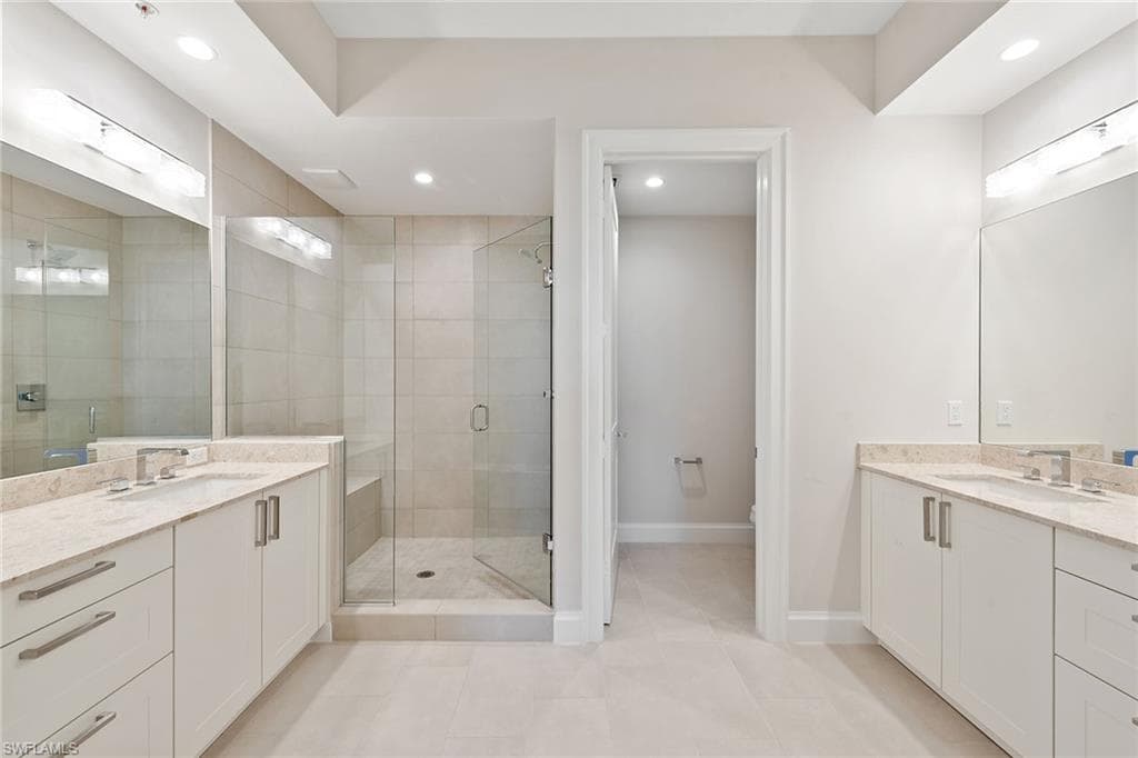 1111 Central AVE # 506, NAPLES FL 34102-10