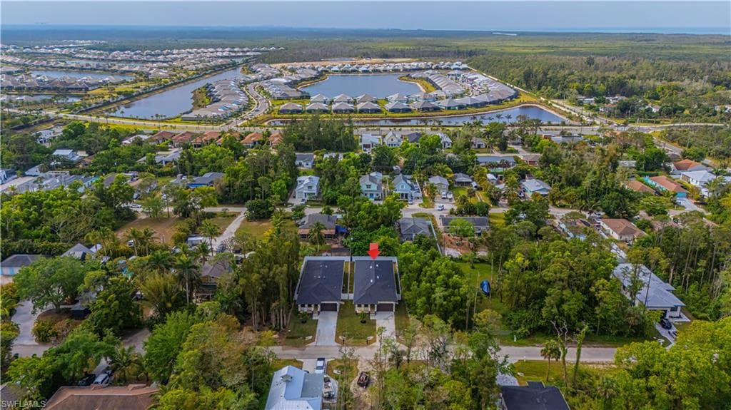 3074 Pine Tree DR, NAPLES FL 34112-1