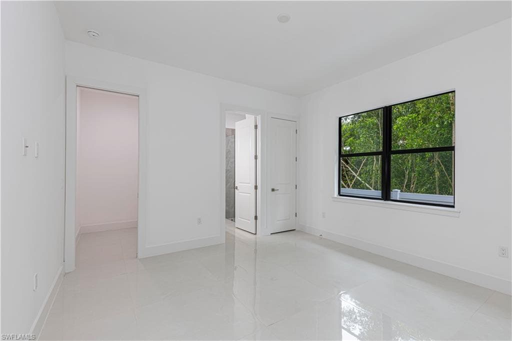 3074 Pine Tree DR, NAPLES FL 34112-13