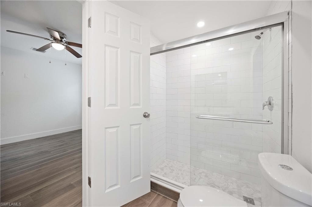 910 Fitzhugh ST, SANIBEL FL 33957-26