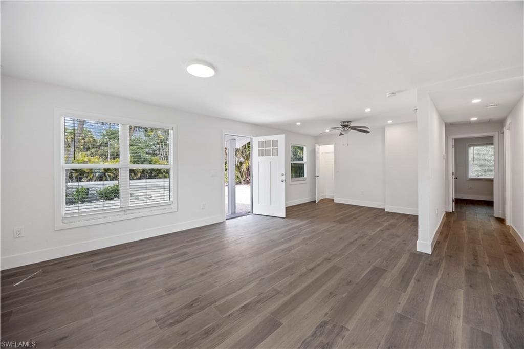 910 Fitzhugh ST, SANIBEL FL 33957-12