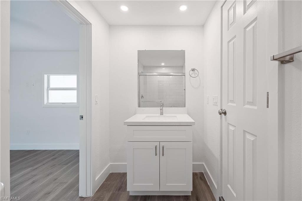 910 Fitzhugh ST, SANIBEL FL 33957-27