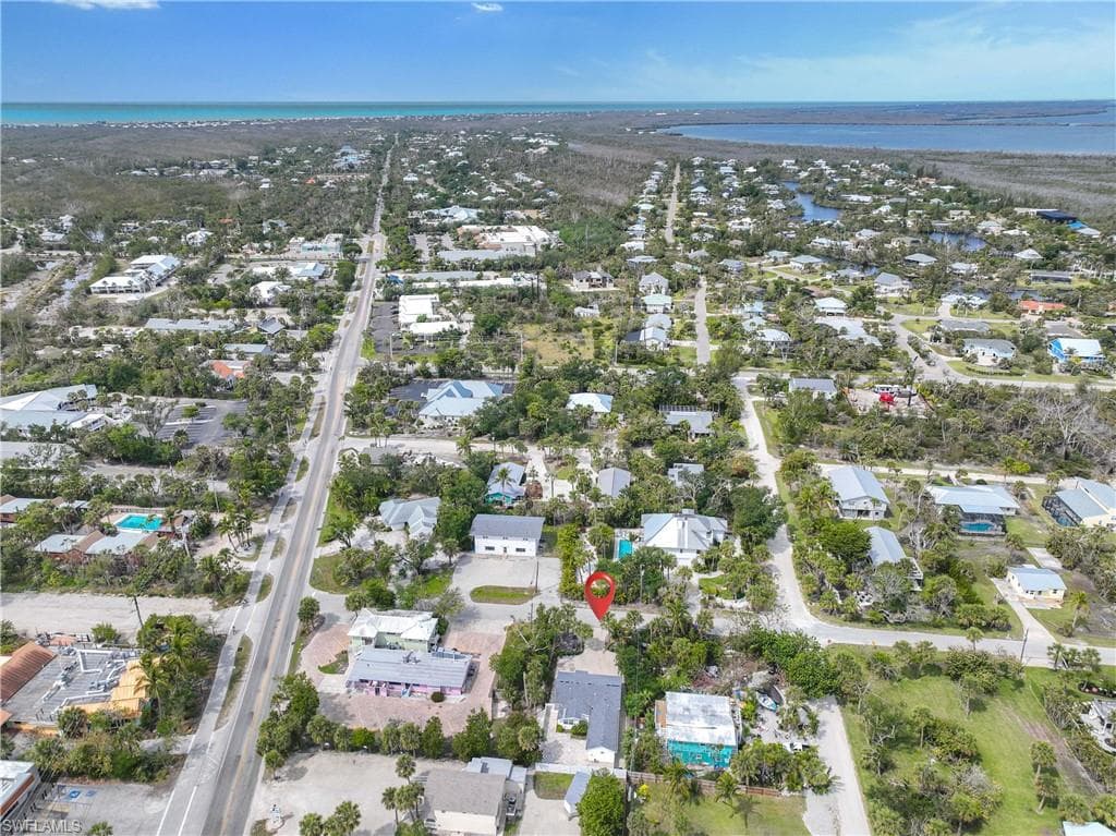 910 Fitzhugh ST, SANIBEL FL 33957-10
