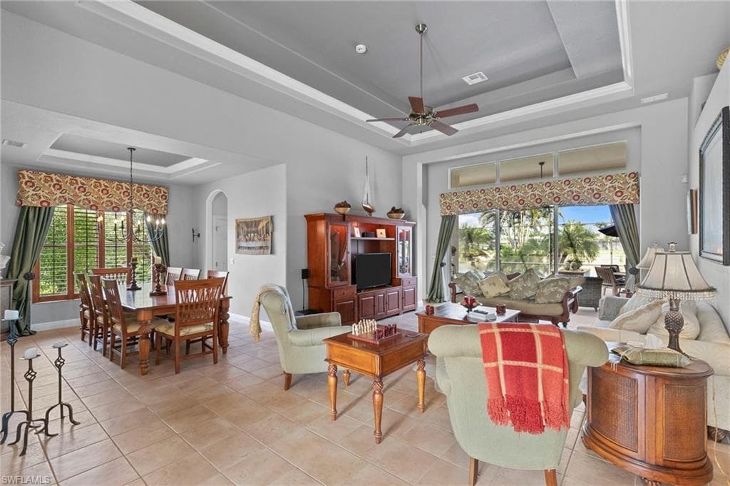 4924 Sedgewood LN, NAPLES FL 34112-17