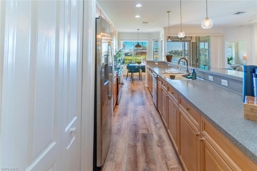 1896 Crestview WAY, NAPLES FL 34119-12