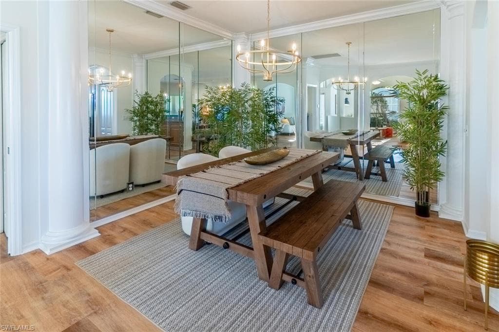 1896 Crestview WAY, NAPLES FL 34119-9