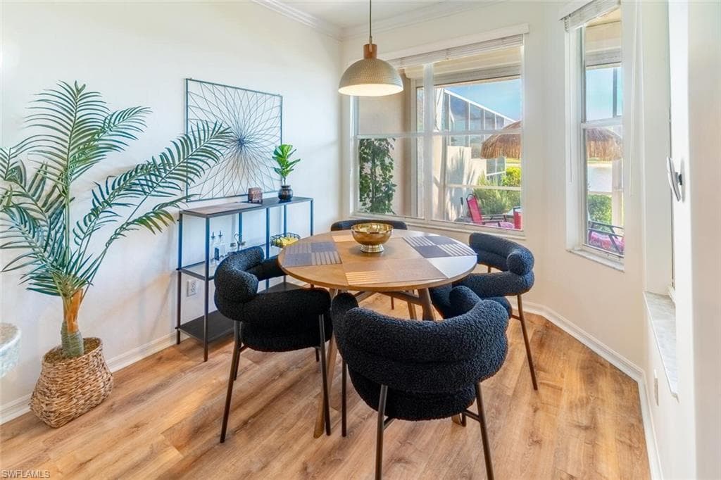 1896 Crestview WAY, NAPLES FL 34119-13